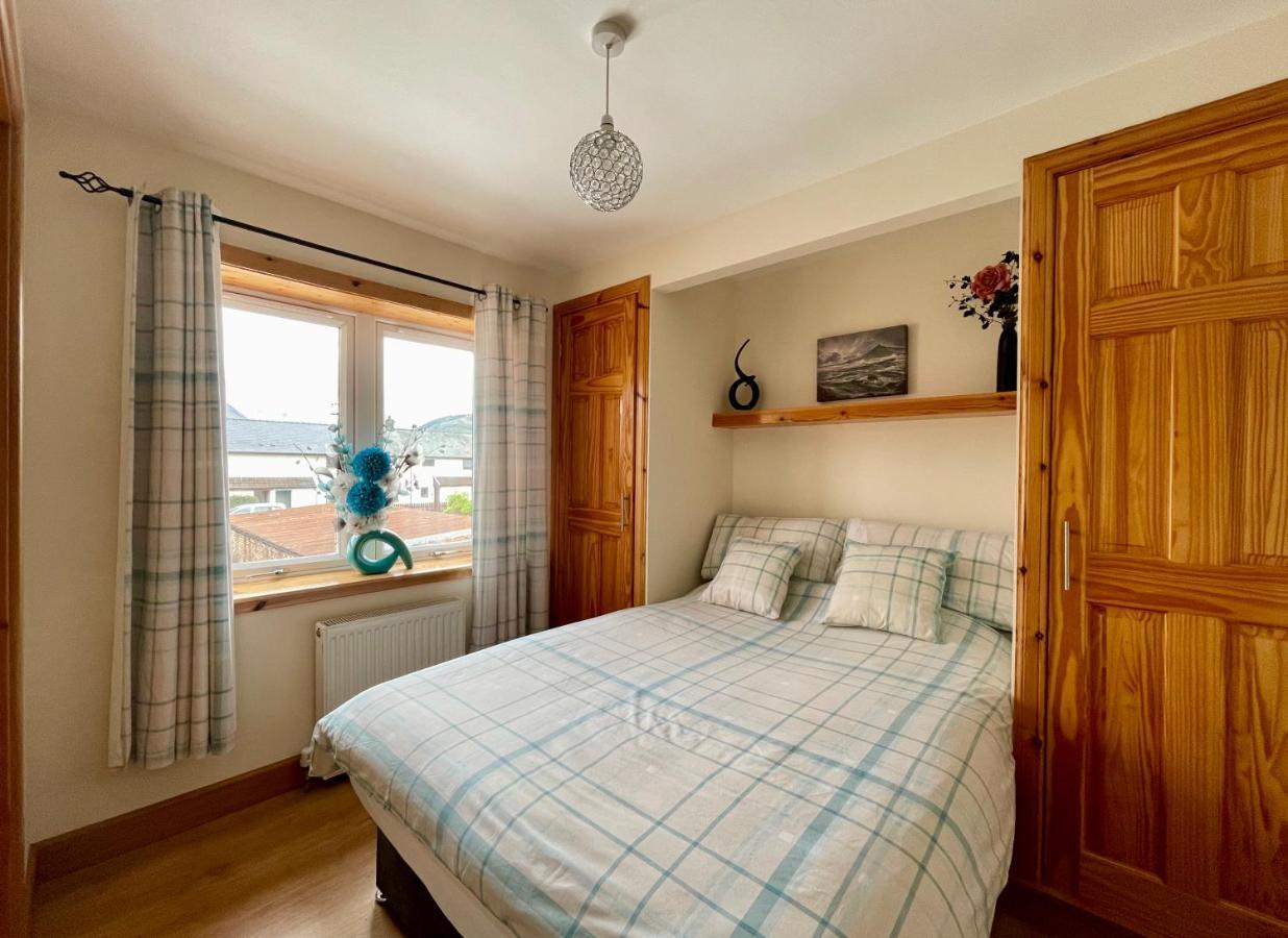 Feel At Home While You Roam Caol Exterior photo